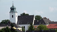 Kirche Neustadtl an der Donau.jpg