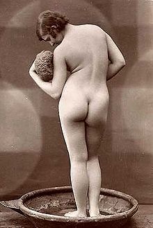 Vintage photo nude woman 1.jpg