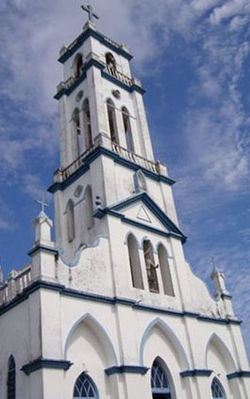 Catedral-São-Gabr-da-Cachoeira.jpg