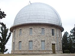 Купол 154-см рефлектора в Астрофизической станции Боске-Алегре