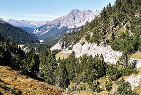 Вид с перевала Офенпасс на Швейцарский национальный парк